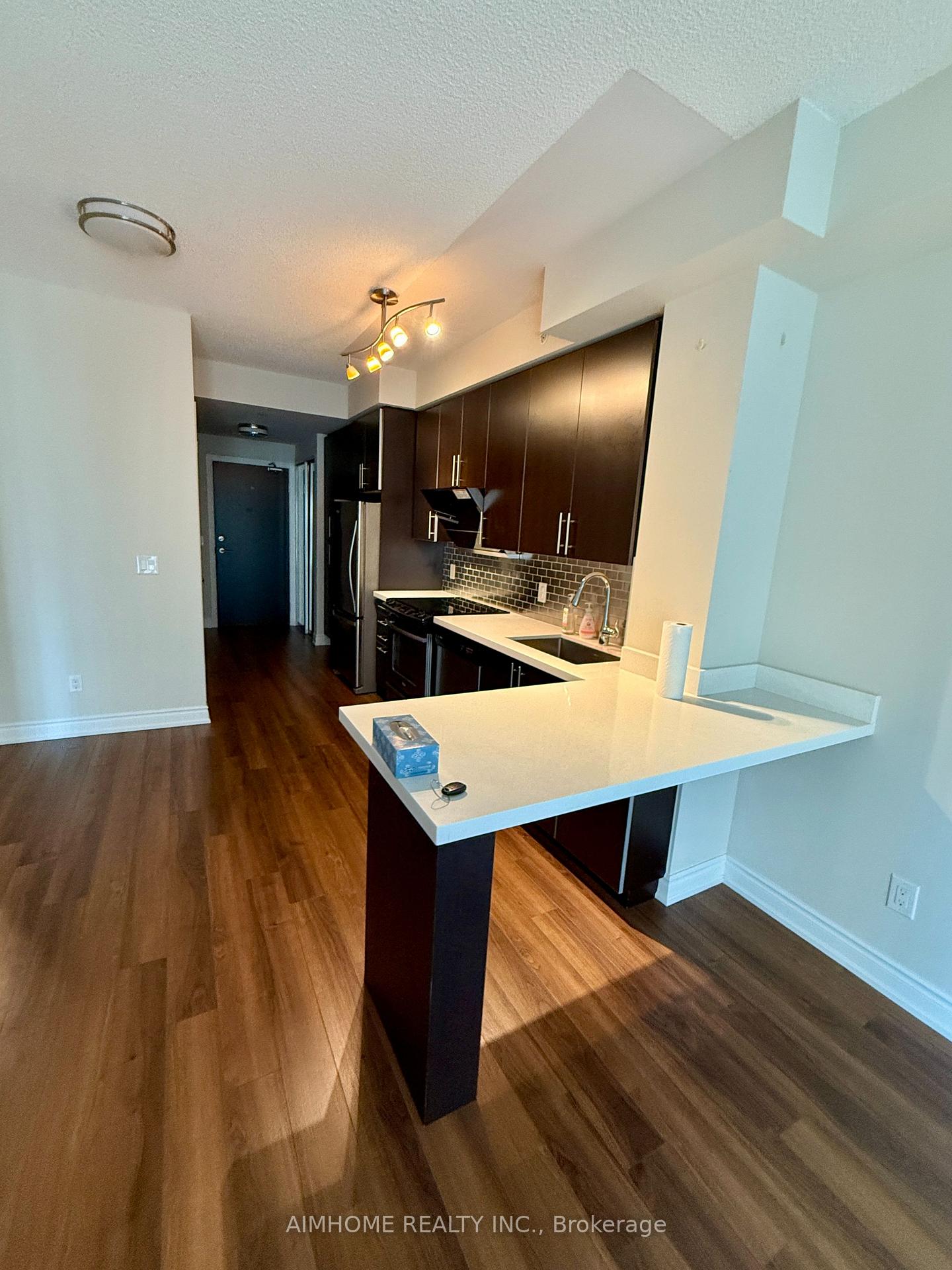Photo 7 of Unit 618, 60 Berwick Avenue, Toronto, Yonge-Eglinton — HOMEH