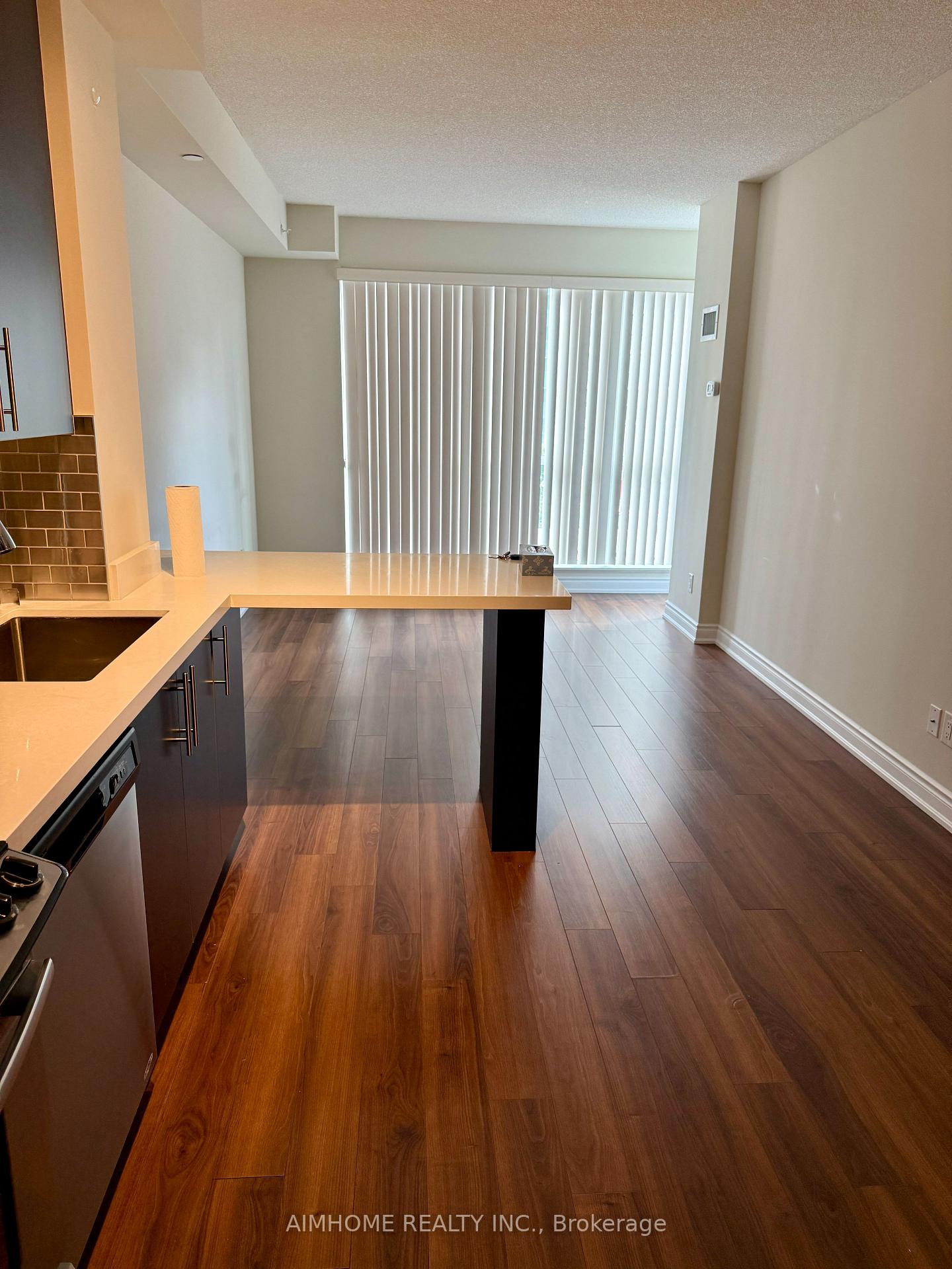 Photo 8 of Unit 618, 60 Berwick Avenue, Toronto, Yonge-Eglinton — HOMEH