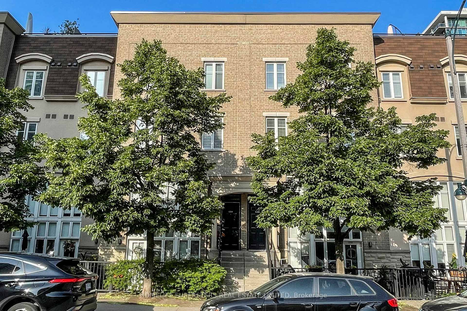 Front of Unit 1234, 21 Pirandello Street