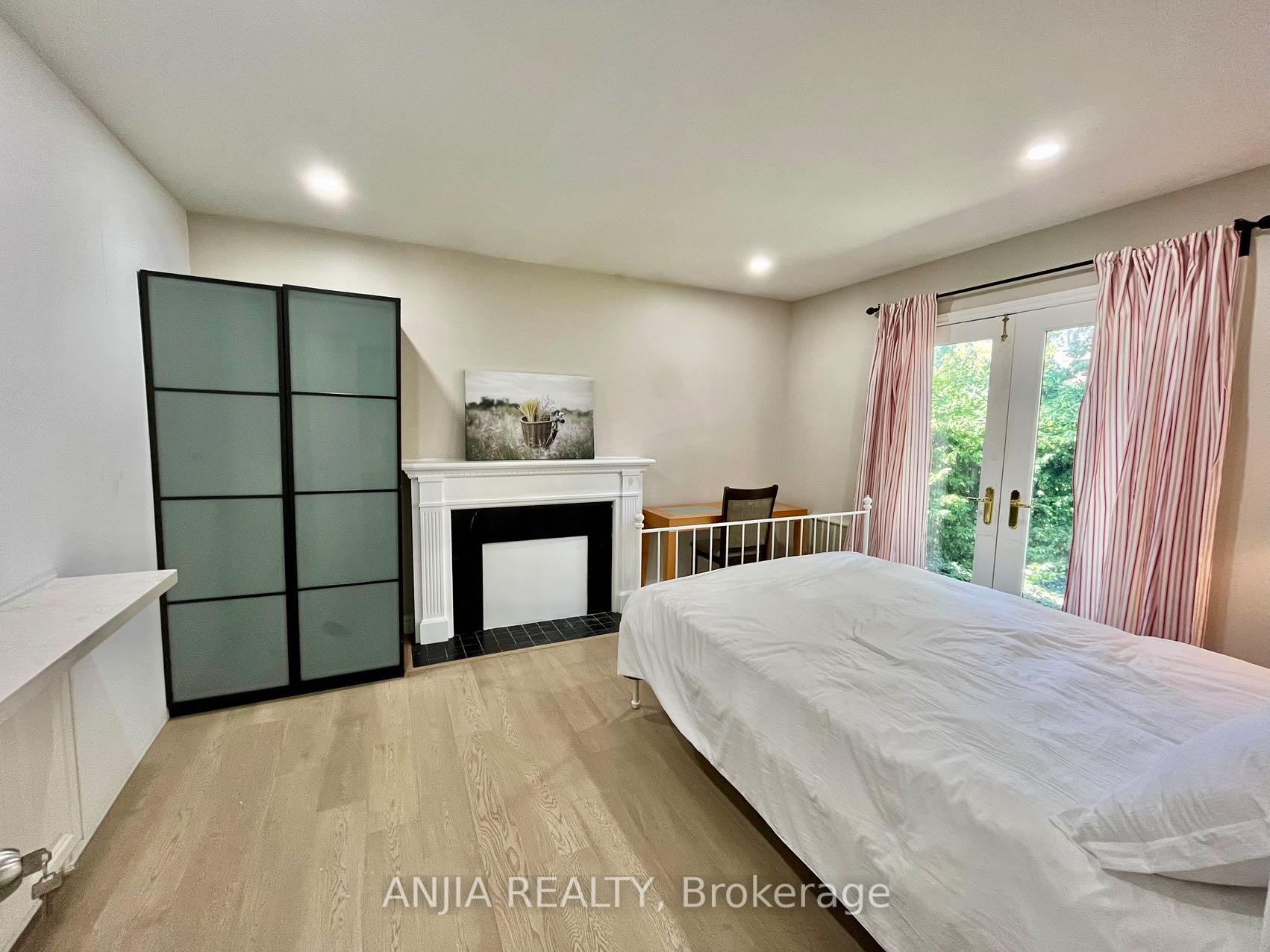 Photo 2 of Unit #0 & #2, 298 Empress Avenue, North York, Willowdale East — HOMEH