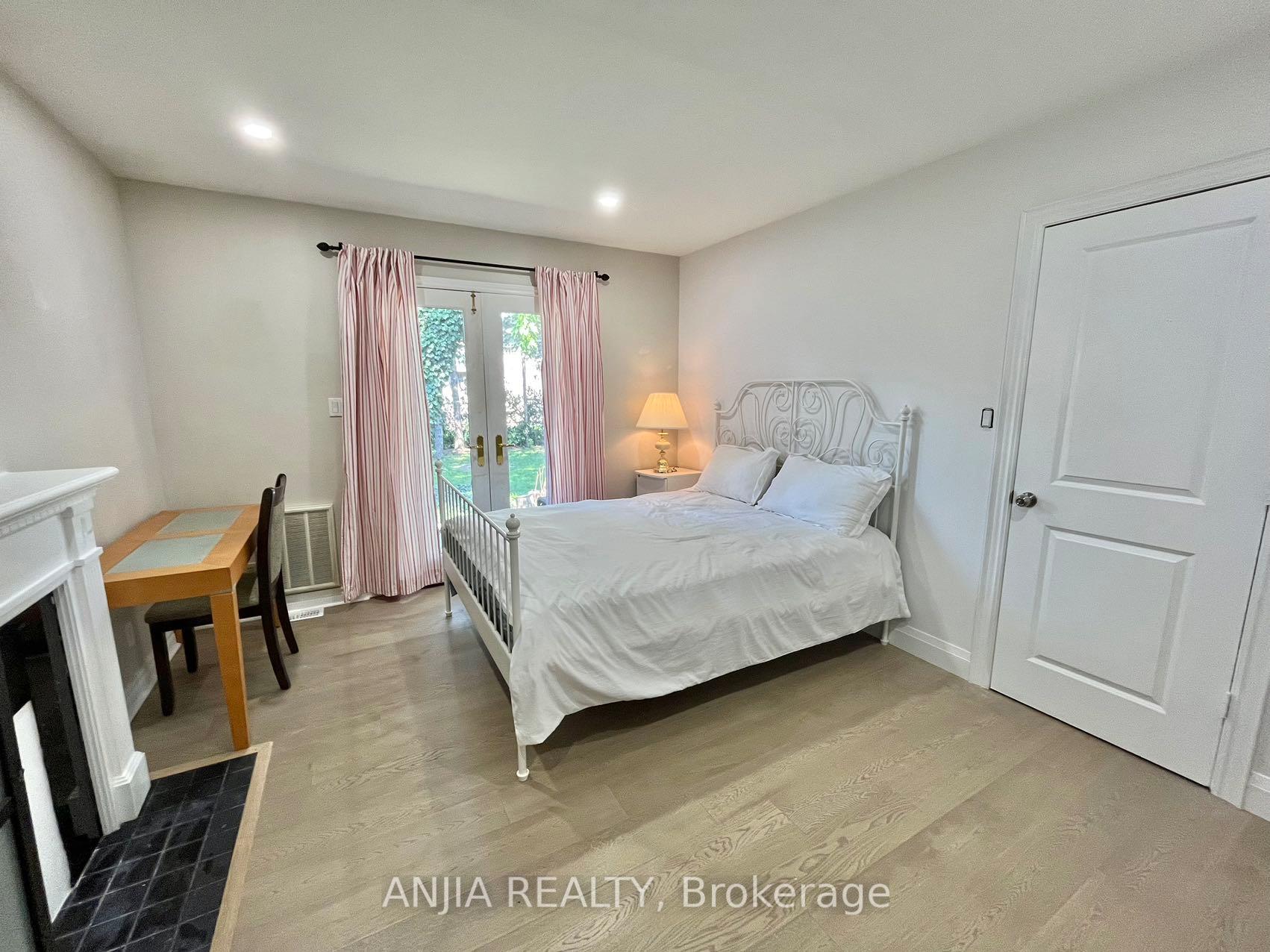 Photo 5 of Unit #0 & #2, 298 Empress Avenue, North York, Willowdale East — HOMEH