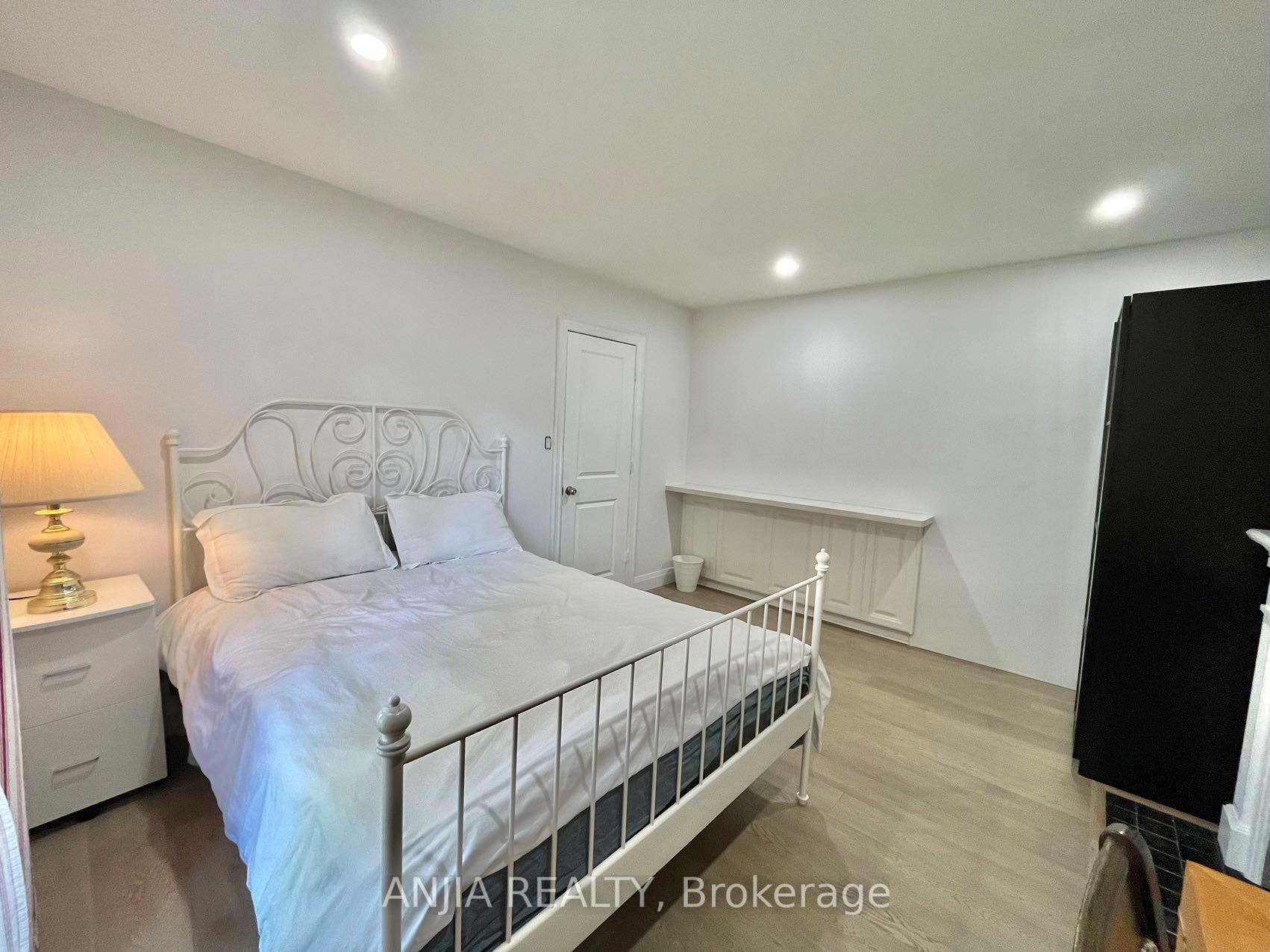 Photo 6 of Unit #0 & #2, 298 Empress Avenue, North York, Willowdale East — HOMEH
