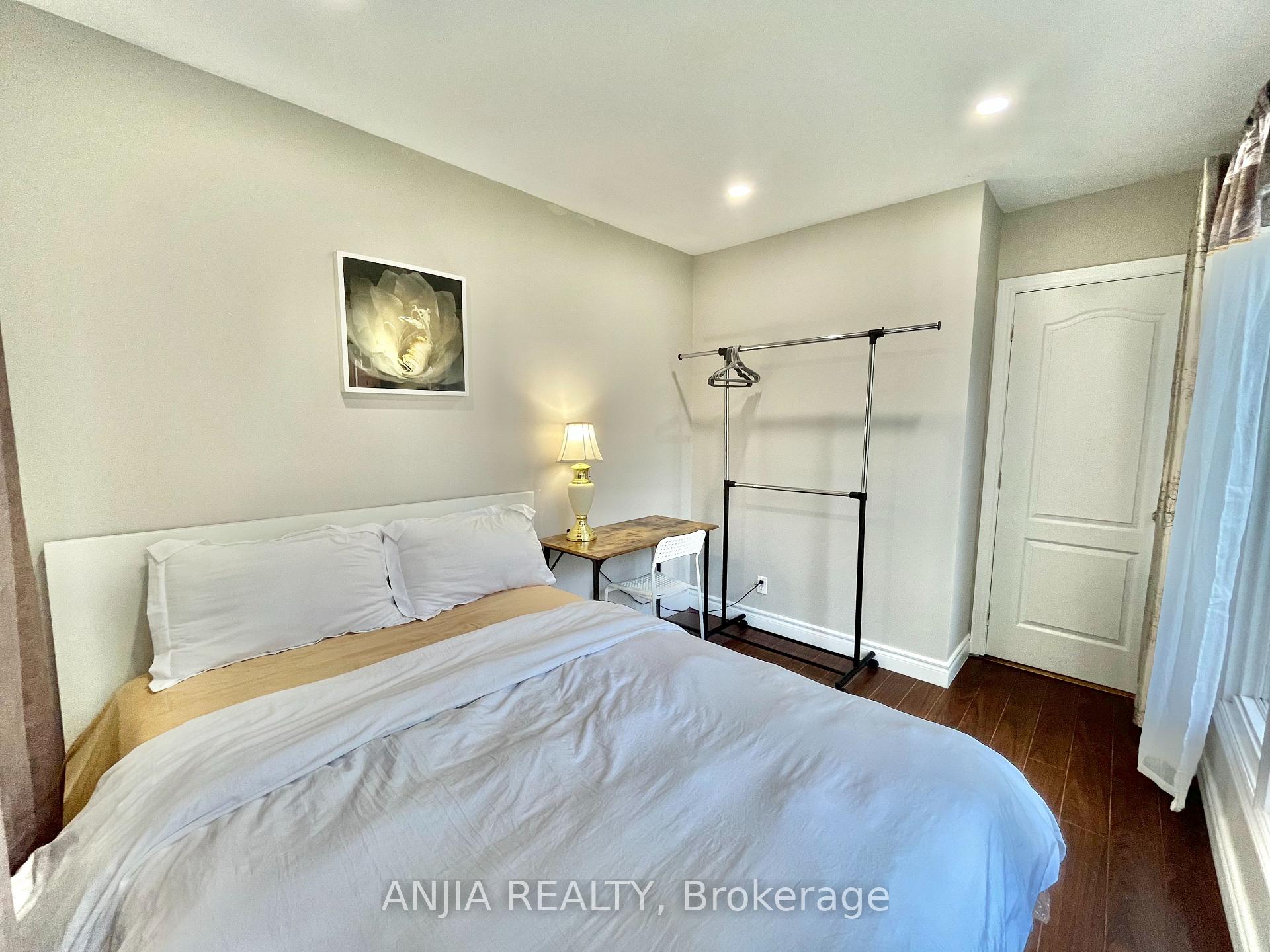 Photo 8 of Unit #0 & #2, 298 Empress Avenue, North York, Willowdale East — HOMEH