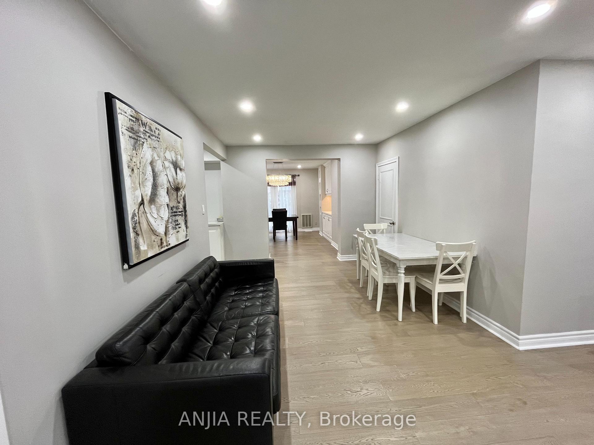 Photo 10 of Unit #0 & #2, 298 Empress Avenue, North York, Willowdale East — HOMEH