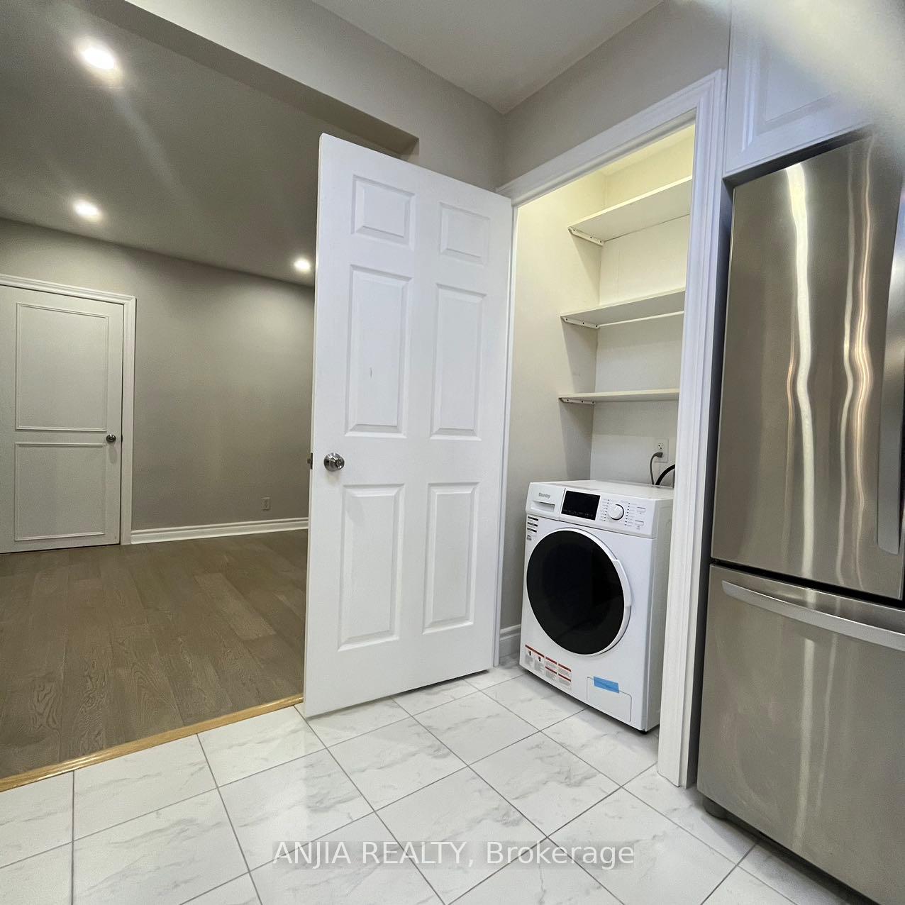 Photo 13 of Unit #0 & #2, 298 Empress Avenue, North York, Willowdale East — HOMEH