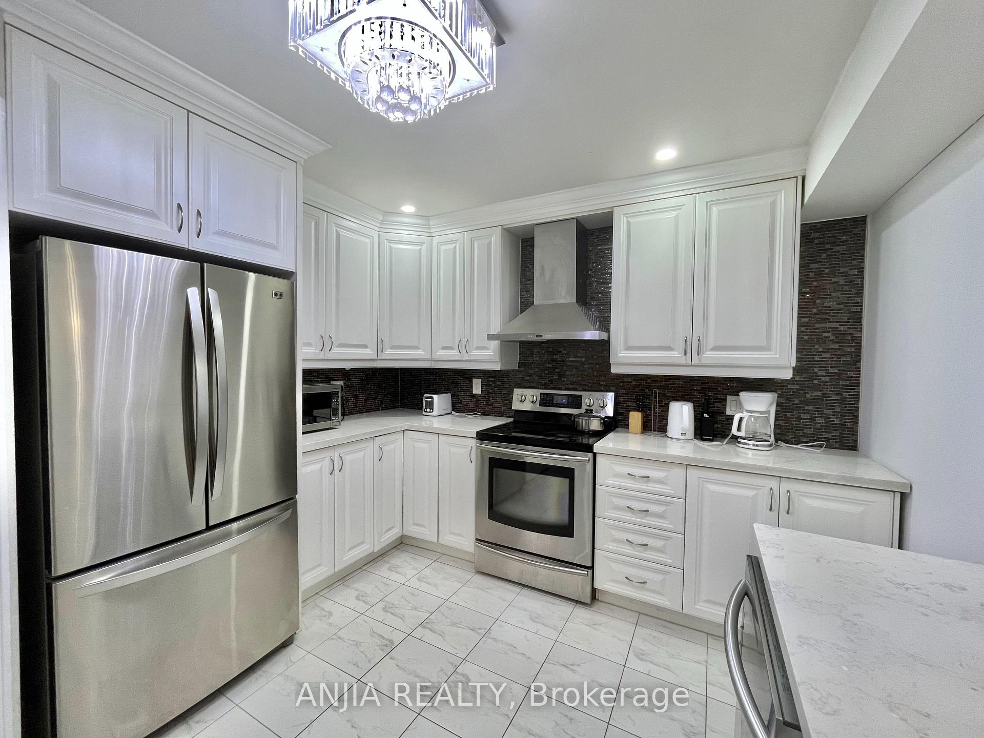 Photo 17 of Unit #0 & #2, 298 Empress Avenue, North York, Willowdale East — HOMEH