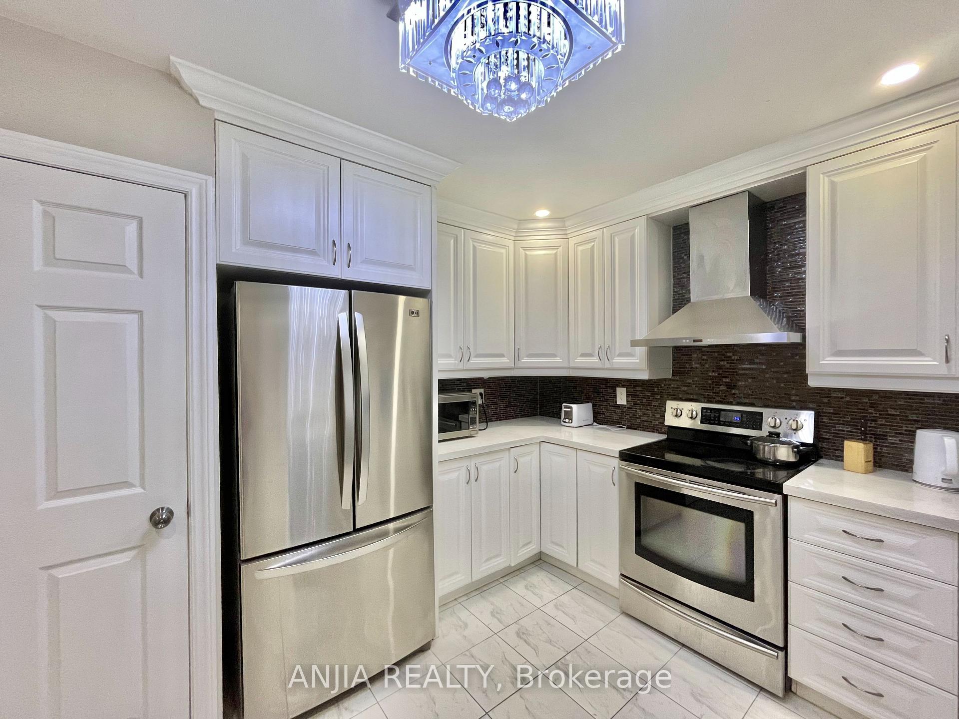 Photo 18 of Unit #0 & #2, 298 Empress Avenue, North York, Willowdale East — HOMEH