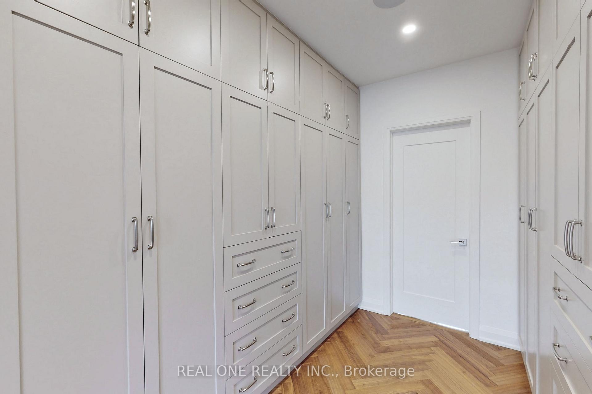Photo 14 of Unit 6, 25 Dervock Crescent, North York, Bayview Village — HOMEH