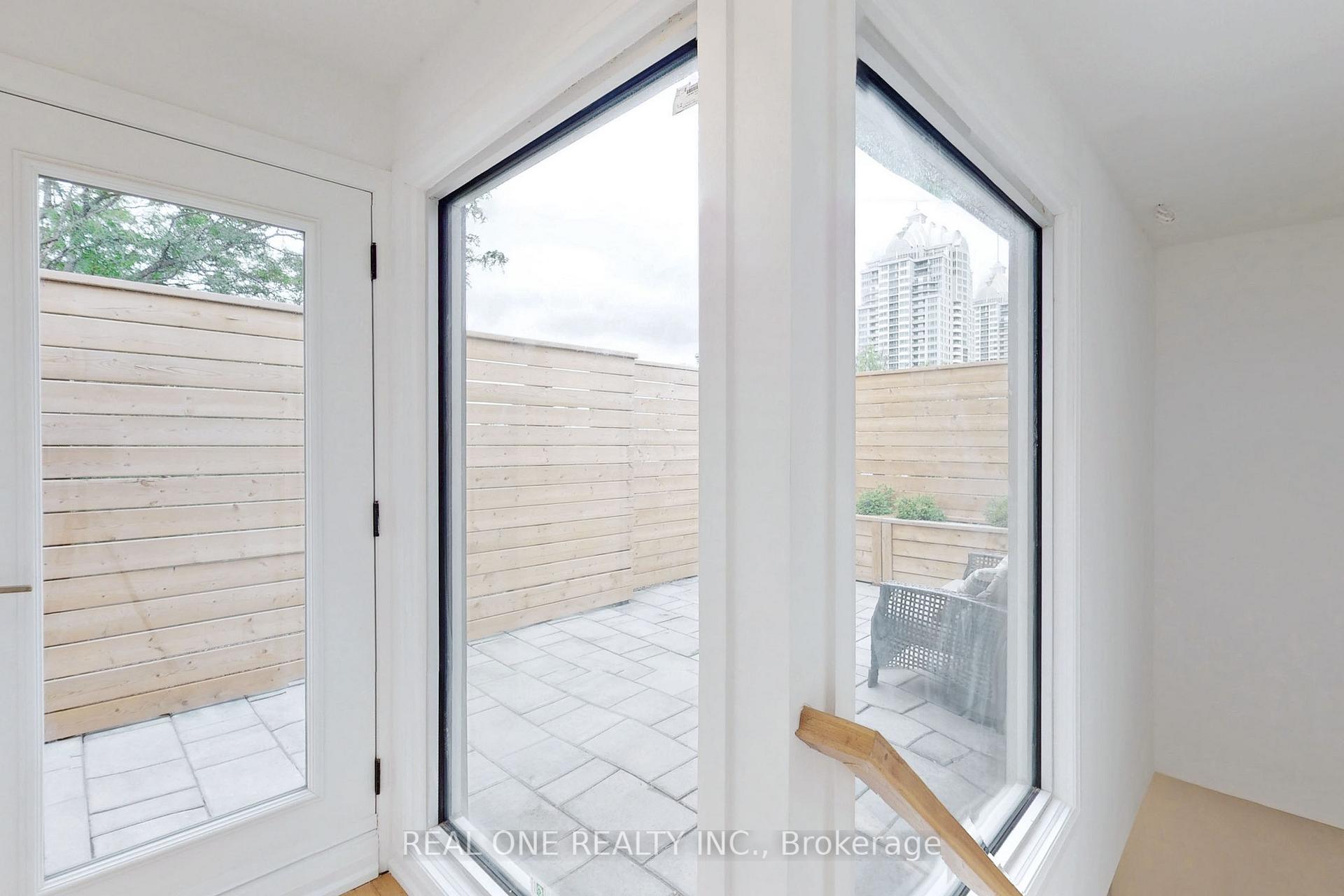 Photo 28 of Unit 6, 25 Dervock Crescent, North York, Bayview Village — HOMEH
