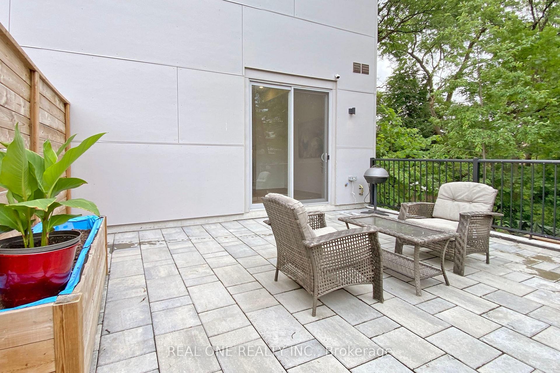 Photo 35 of Unit 6, 25 Dervock Crescent, North York, Bayview Village — HOMEH