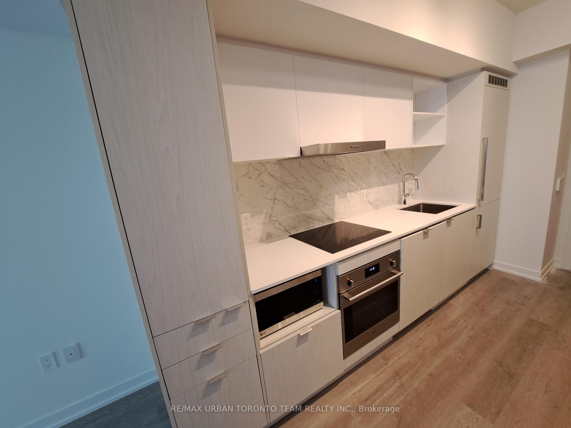 Photo 3 of Unit 2906, 55 Cooper Street, Toronto, Waterfront Communities — HOMEH