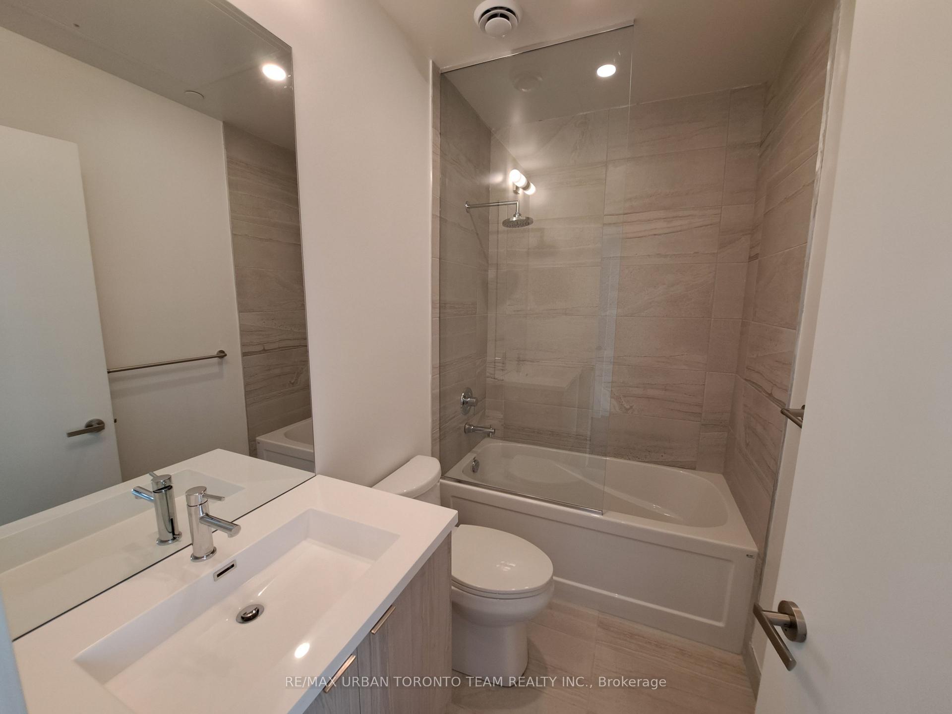 Photo 9 of Unit 2906, 55 Cooper Street, Toronto, Waterfront Communities — HOMEH