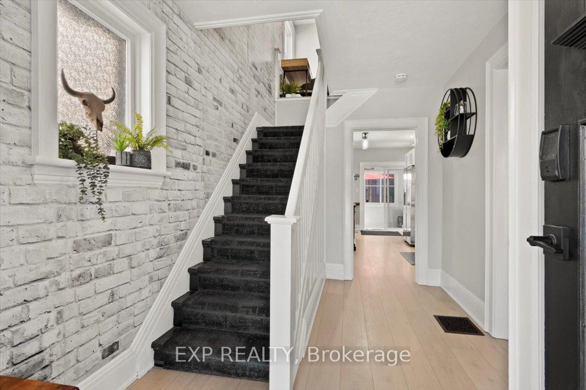 Photo 1 of 5297 Main Street, Clarington, Orono — HOMEH