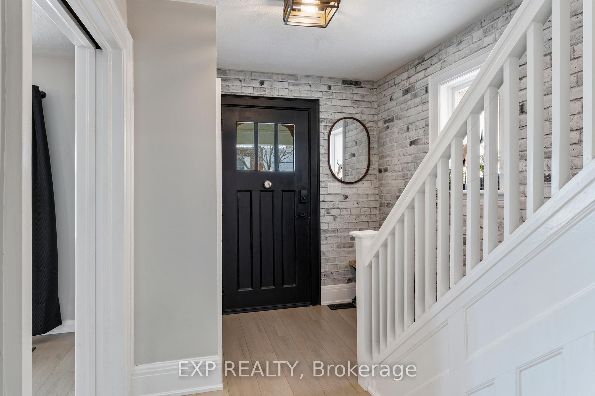 Photo 4 of 5297 Main Street, Clarington, Orono — HOMEH
