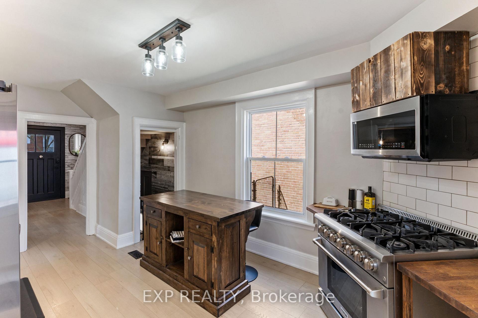 Photo 11 of 5297 Main Street, Clarington, Orono — HOMEH
