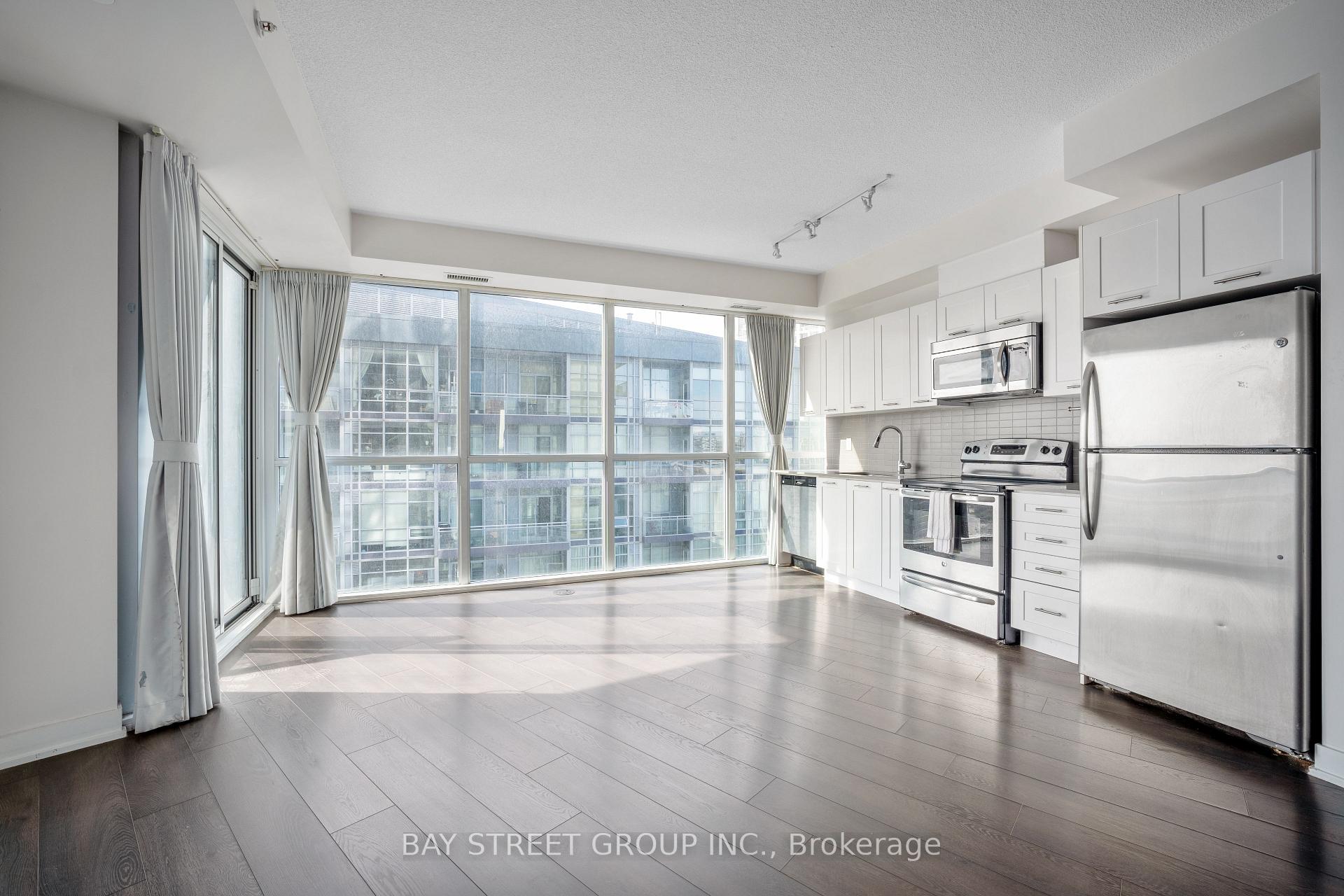 Photo 4 of Unit 1611, 20 Bruyeres Mews, Toronto, Waterfront Communities — HOMEH