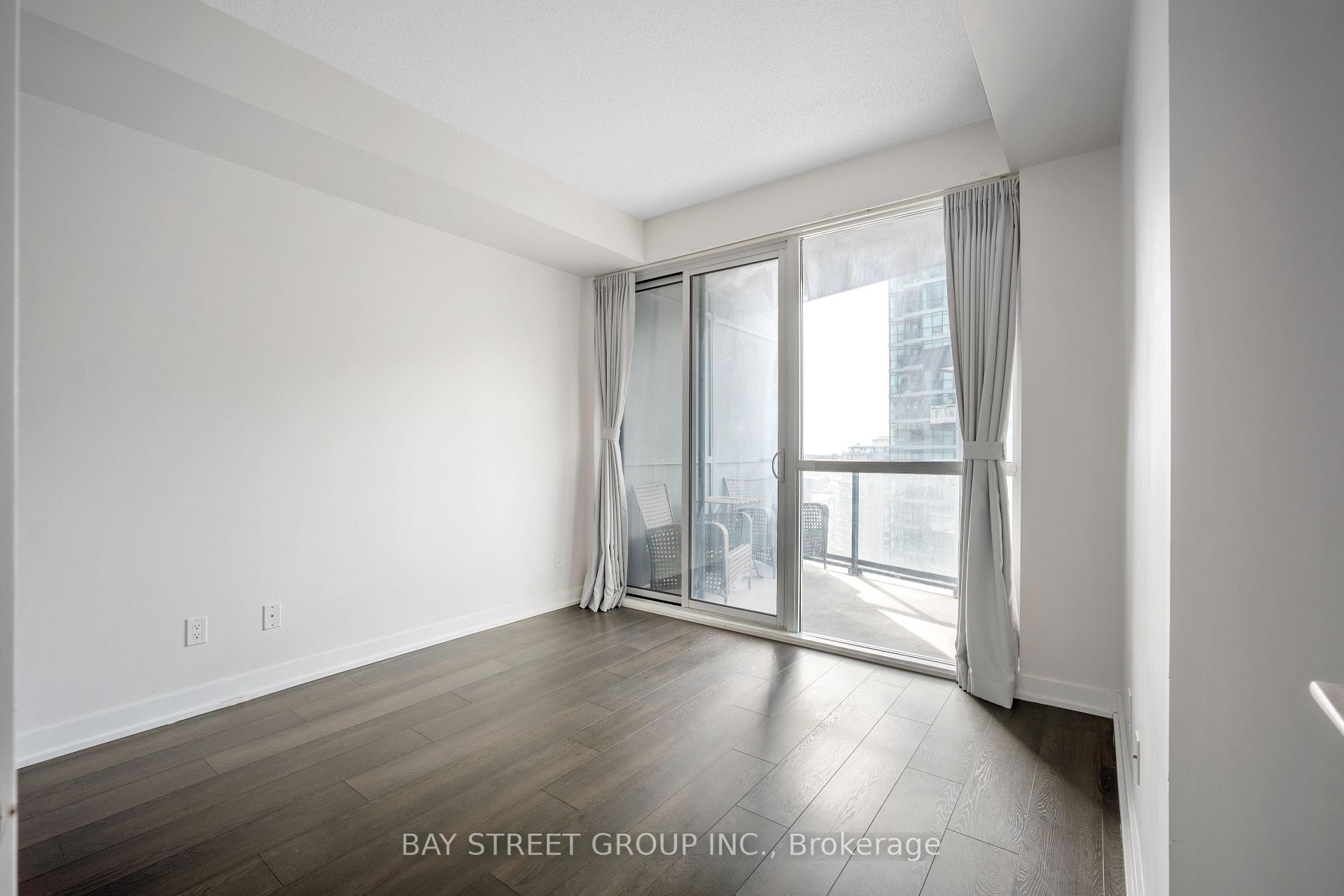 Photo 10 of Unit 1611, 20 Bruyeres Mews, Toronto, Waterfront Communities — HOMEH