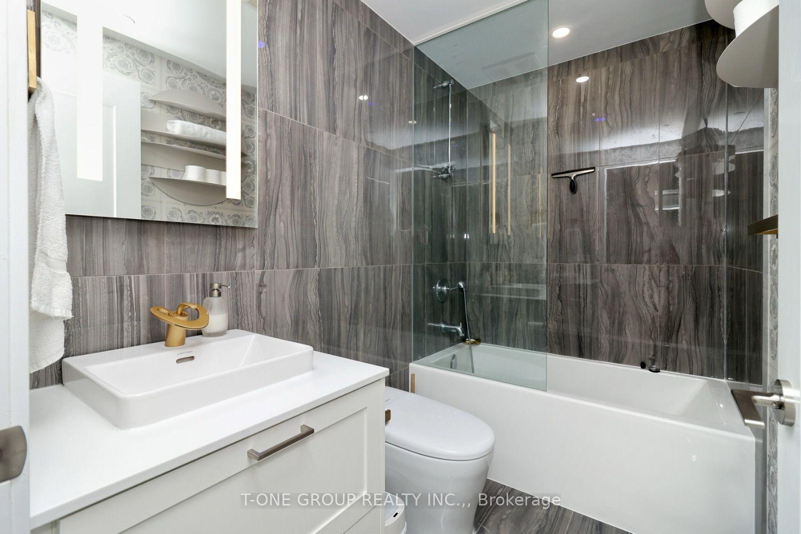 Photo 5 of Unit 1103, 470 Front St Street, Toronto, Waterfront Communities — HOMEH