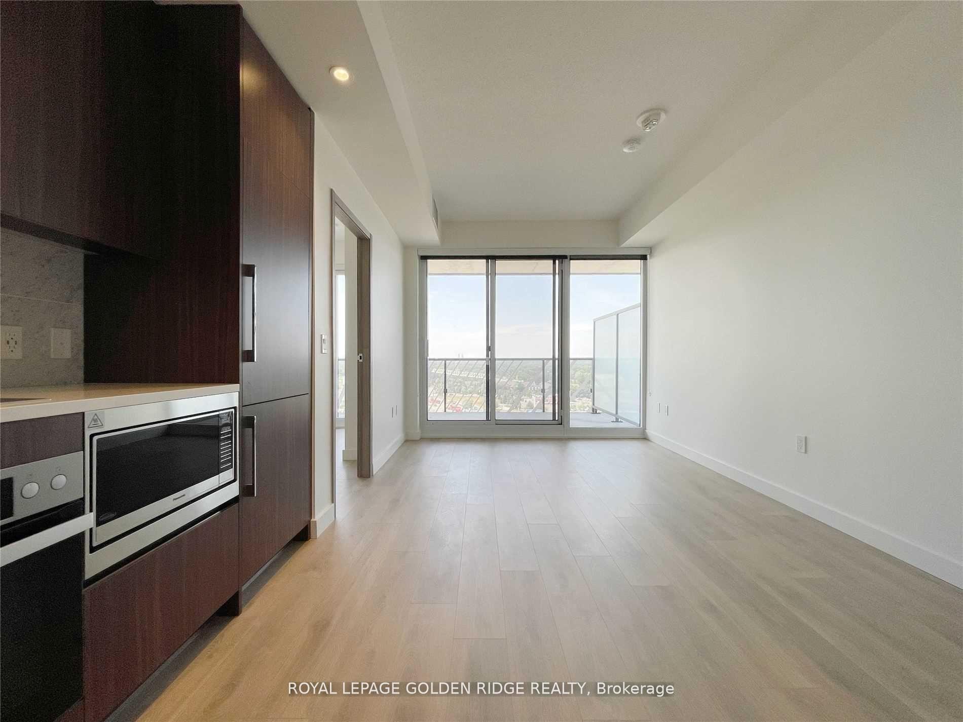 Photo 8 of Unit #2010, 85 Mcmahon Drive, North York, Bayview Village — HOMEH