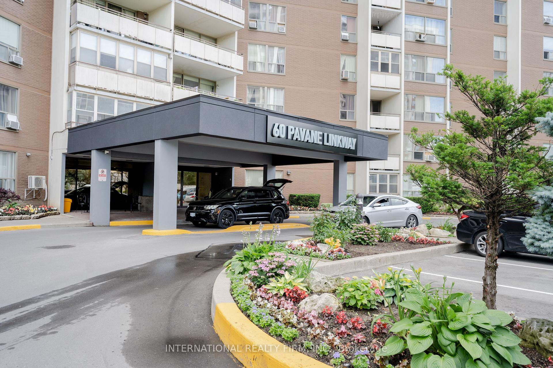 Front of Unit 1709, 60 Pavane Link Way