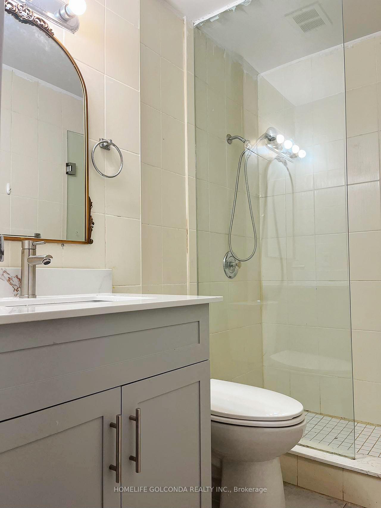 Photo 5 of Unit 132, 165 Cherokee Boulevard, North York, Pleasant View — HOMEH