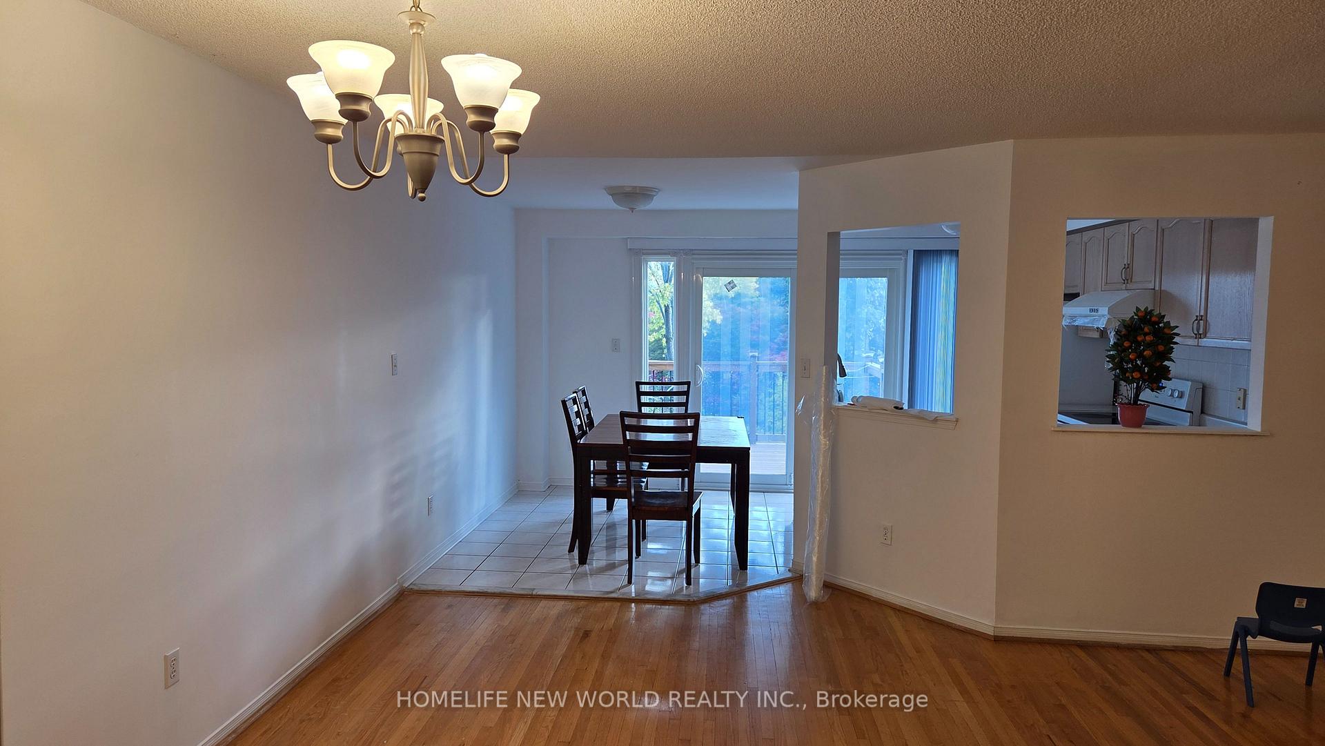 Photo 6 of 5420 Fallingbrook Drive, Mississauga, East Credit — HOMEH