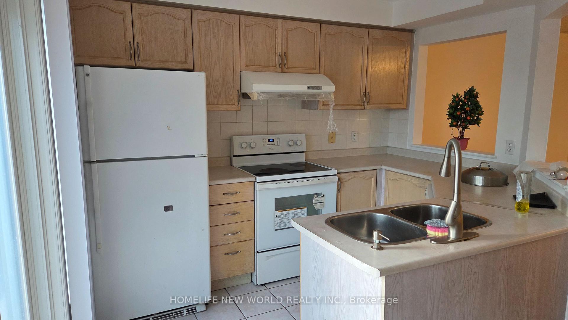 Photo 8 of 5420 Fallingbrook Drive, Mississauga, East Credit — HOMEH