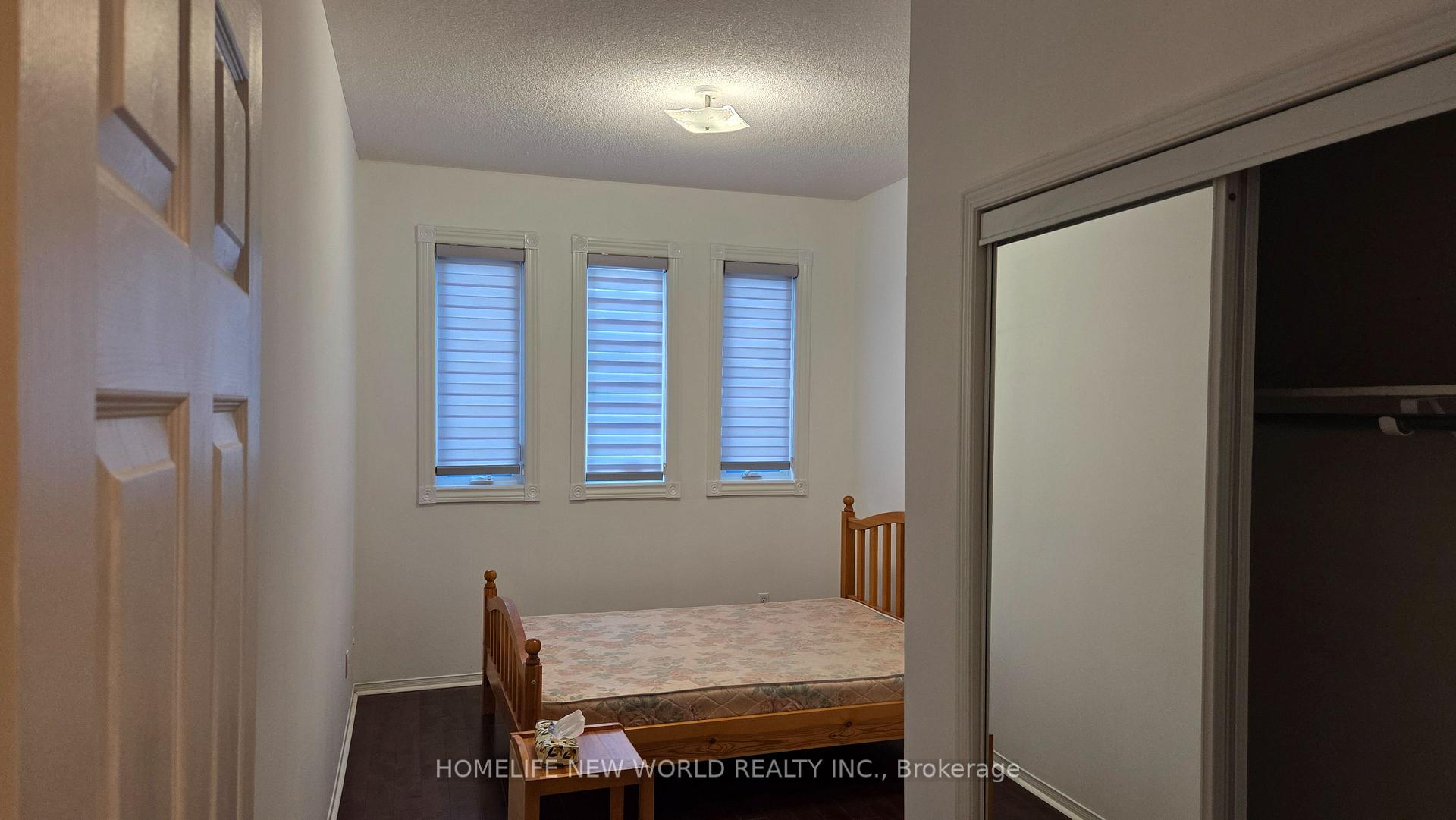 Photo 10 of 5420 Fallingbrook Drive, Mississauga, East Credit — HOMEH