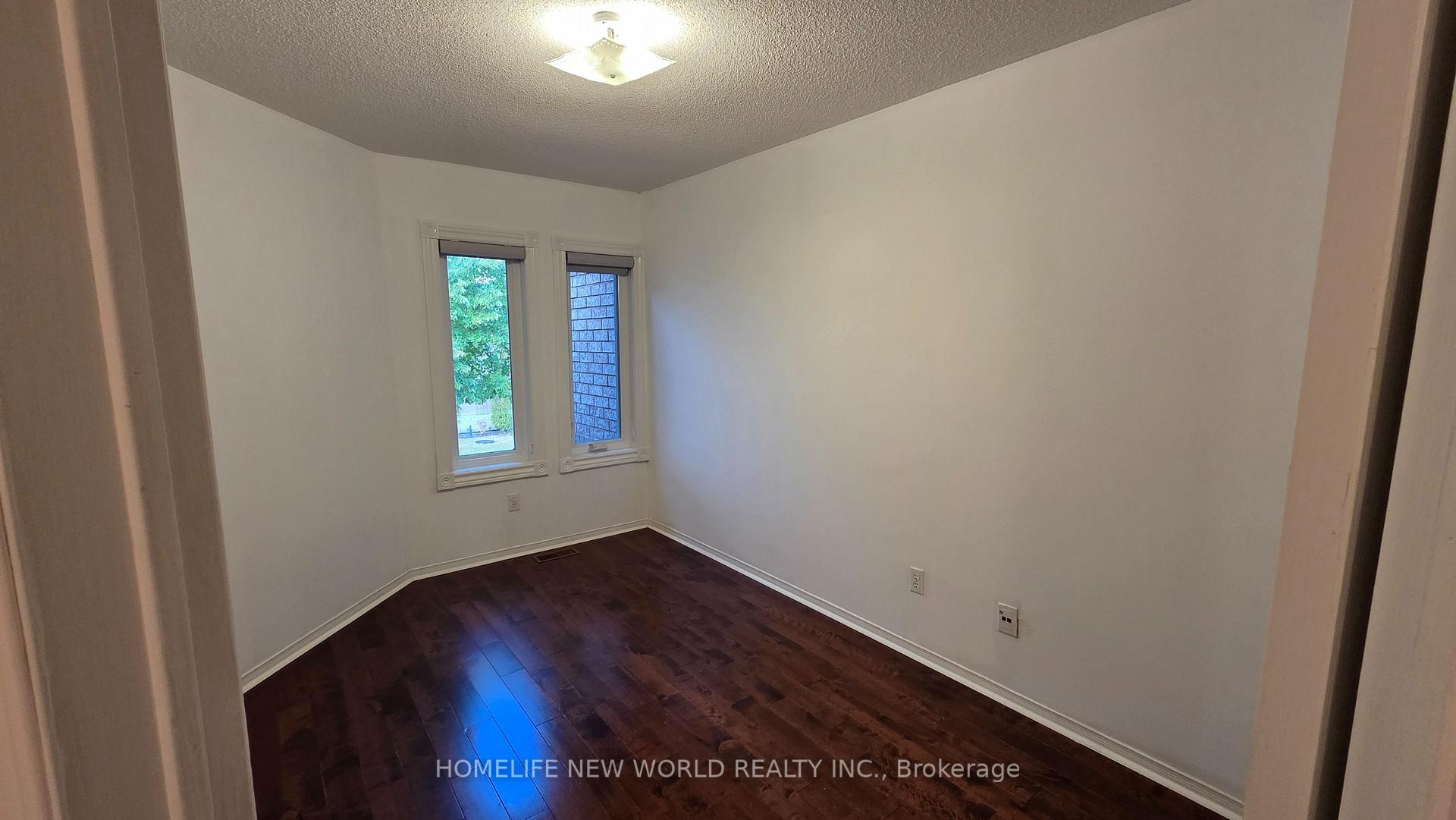 Photo 12 of 5420 Fallingbrook Drive, Mississauga, East Credit — HOMEH