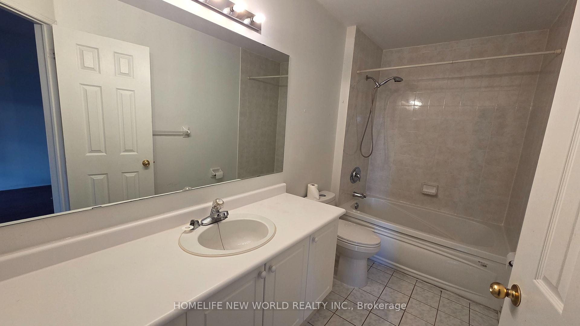 Photo 14 of 5420 Fallingbrook Drive, Mississauga, East Credit — HOMEH
