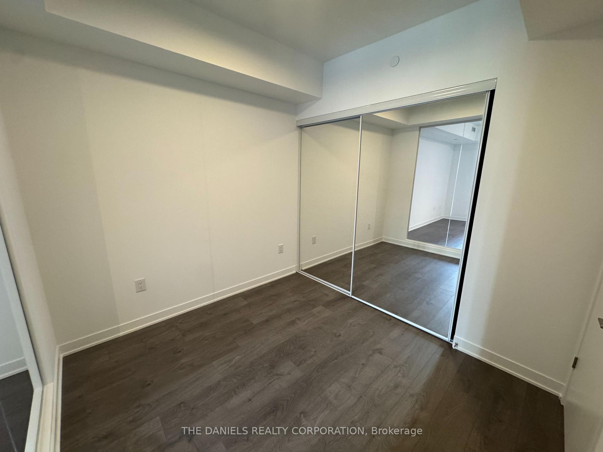 Photo 8 of Unit 401, 10 Oak Street, Toronto, Regent Park — HOMEH