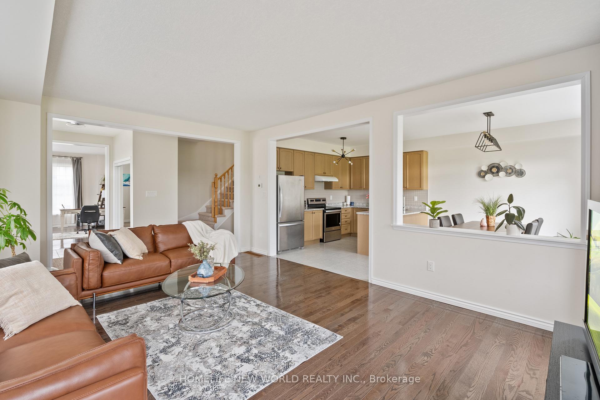 Photo 8 of 7705 Shadbush Lane, Niagara Falls, Brown — HOMEH