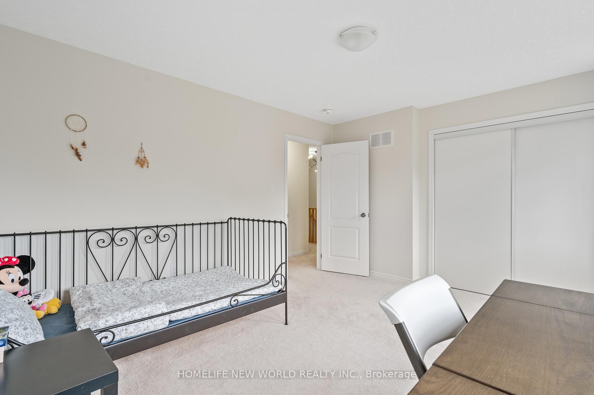 Photo 24 of 7705 Shadbush Lane, Niagara Falls, Brown — HOMEH