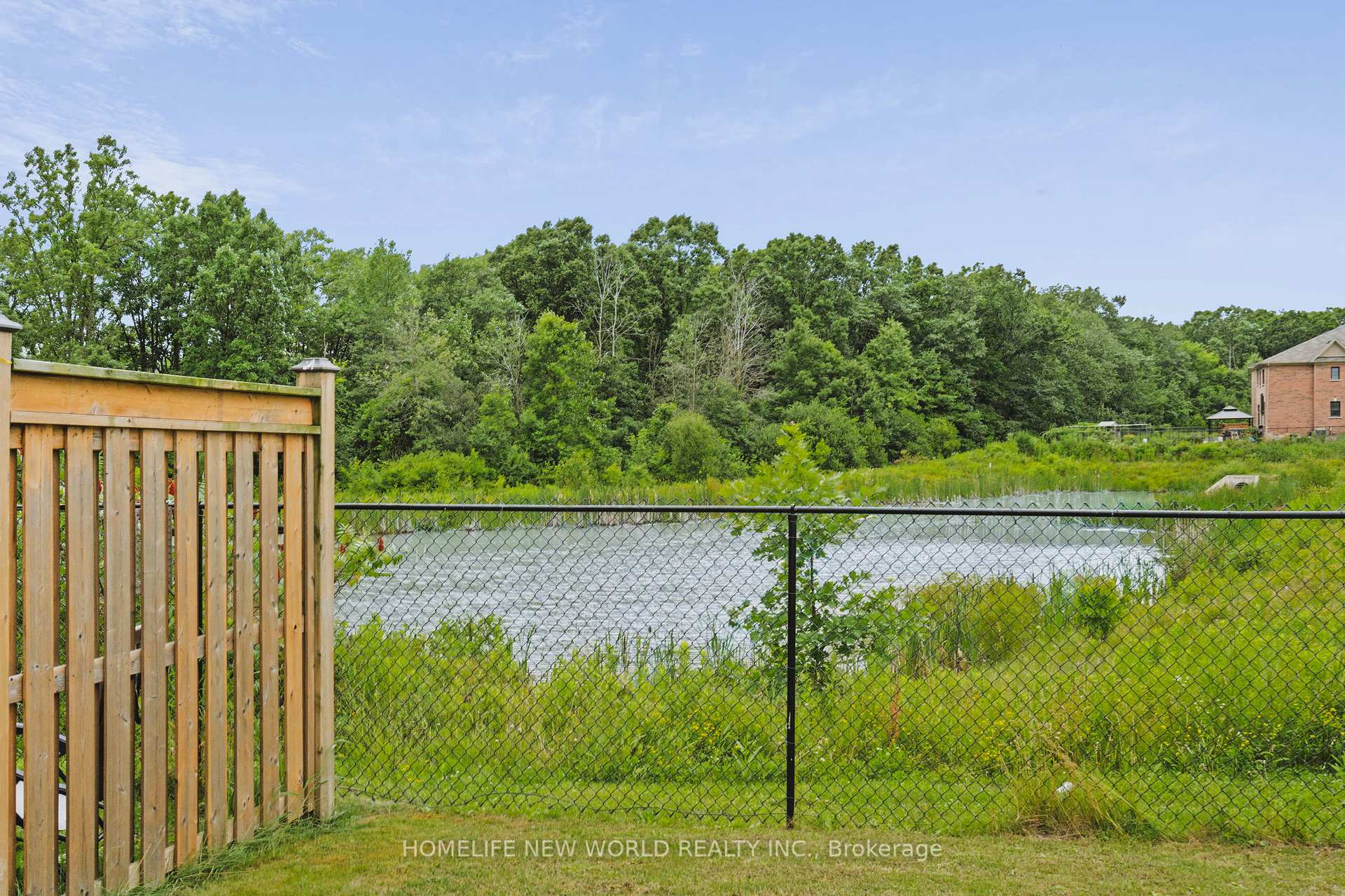 Photo 32 of 7705 Shadbush Lane, Niagara Falls, Brown — HOMEH