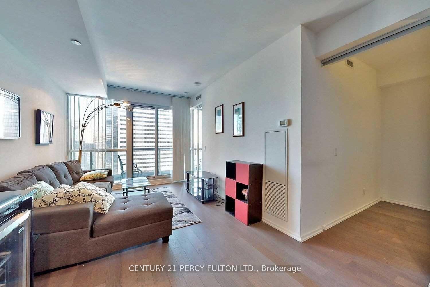 Photo 8 of Unit 4309, 70 Temperance Street, Toronto, Bay Street Corridor — HOMEH