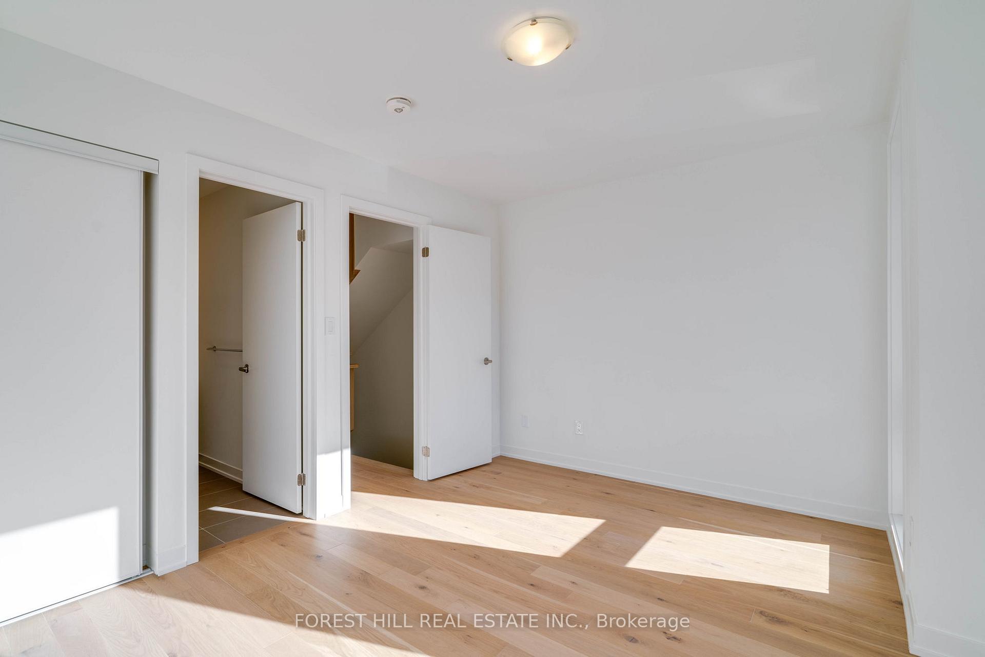 Photo 13 of 116 Green Gardens Boulevard, Toronto, Englemount-Lawrence — HOMEH