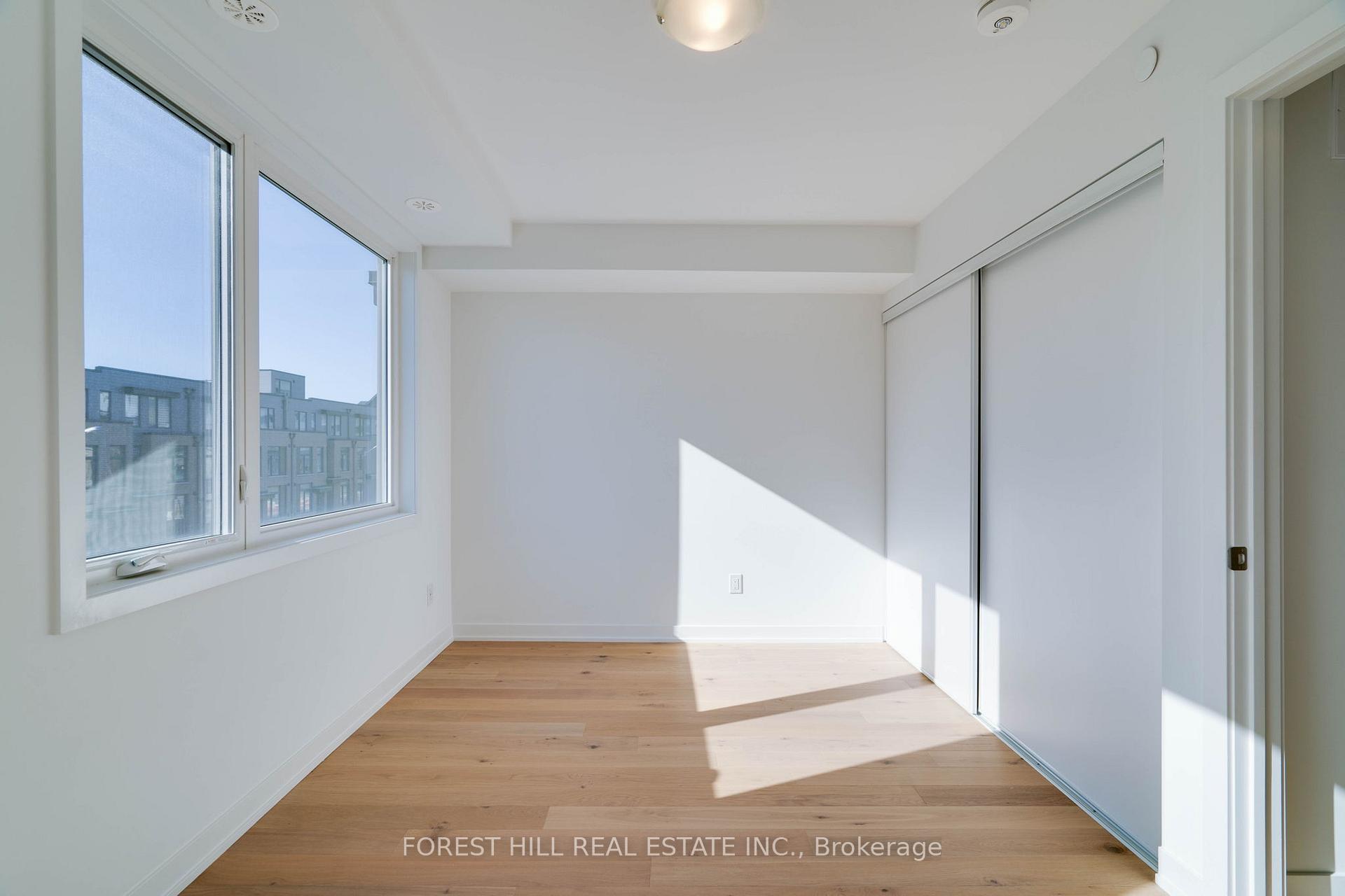 Photo 23 of 116 Green Gardens Boulevard, Toronto, Englemount-Lawrence — HOMEH