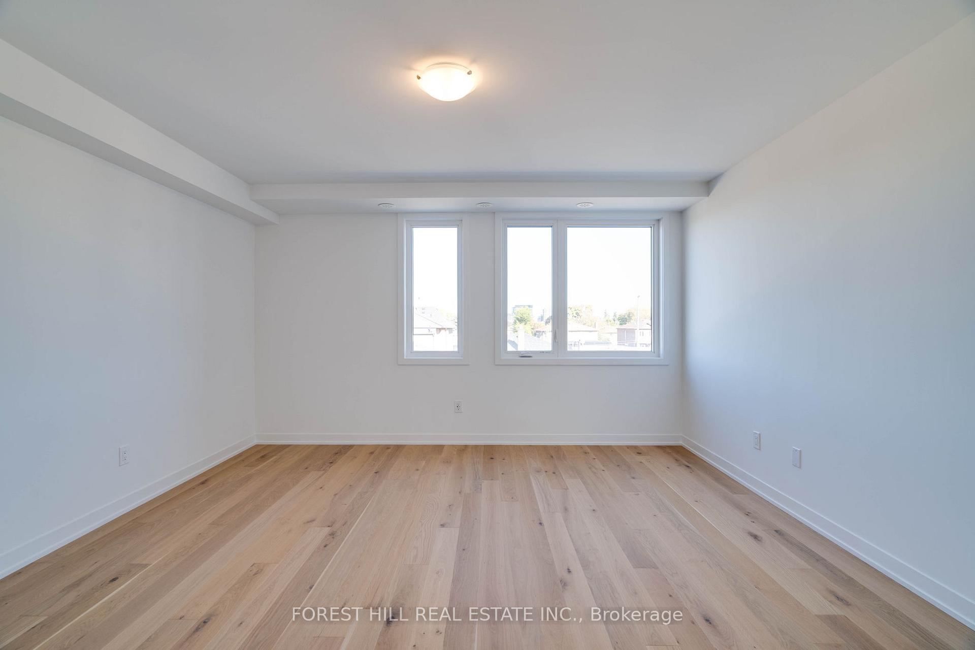 Photo 25 of 116 Green Gardens Boulevard, Toronto, Englemount-Lawrence — HOMEH