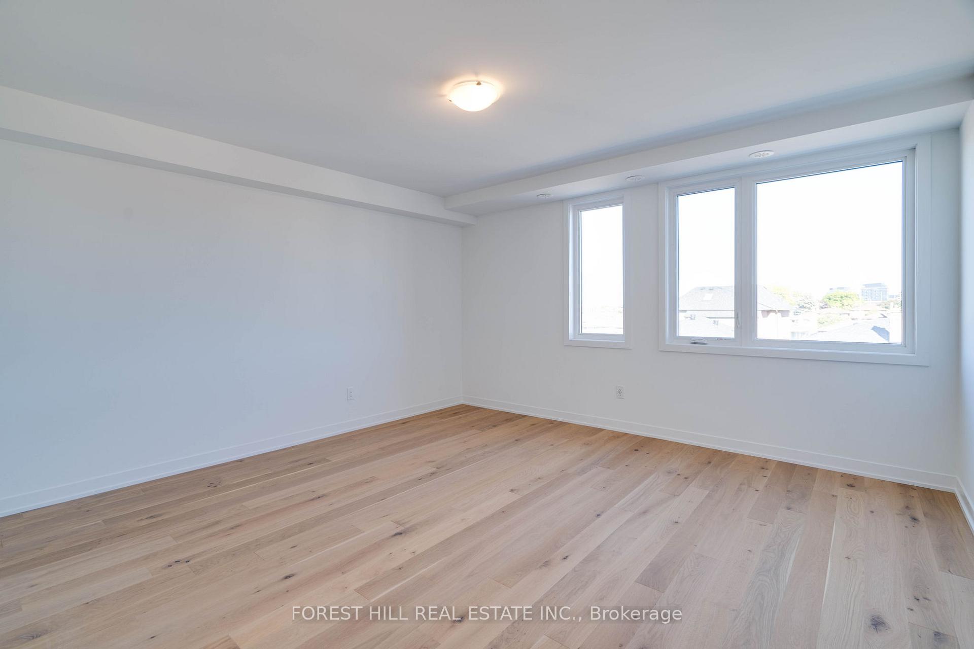 Photo 26 of 116 Green Gardens Boulevard, Toronto, Englemount-Lawrence — HOMEH