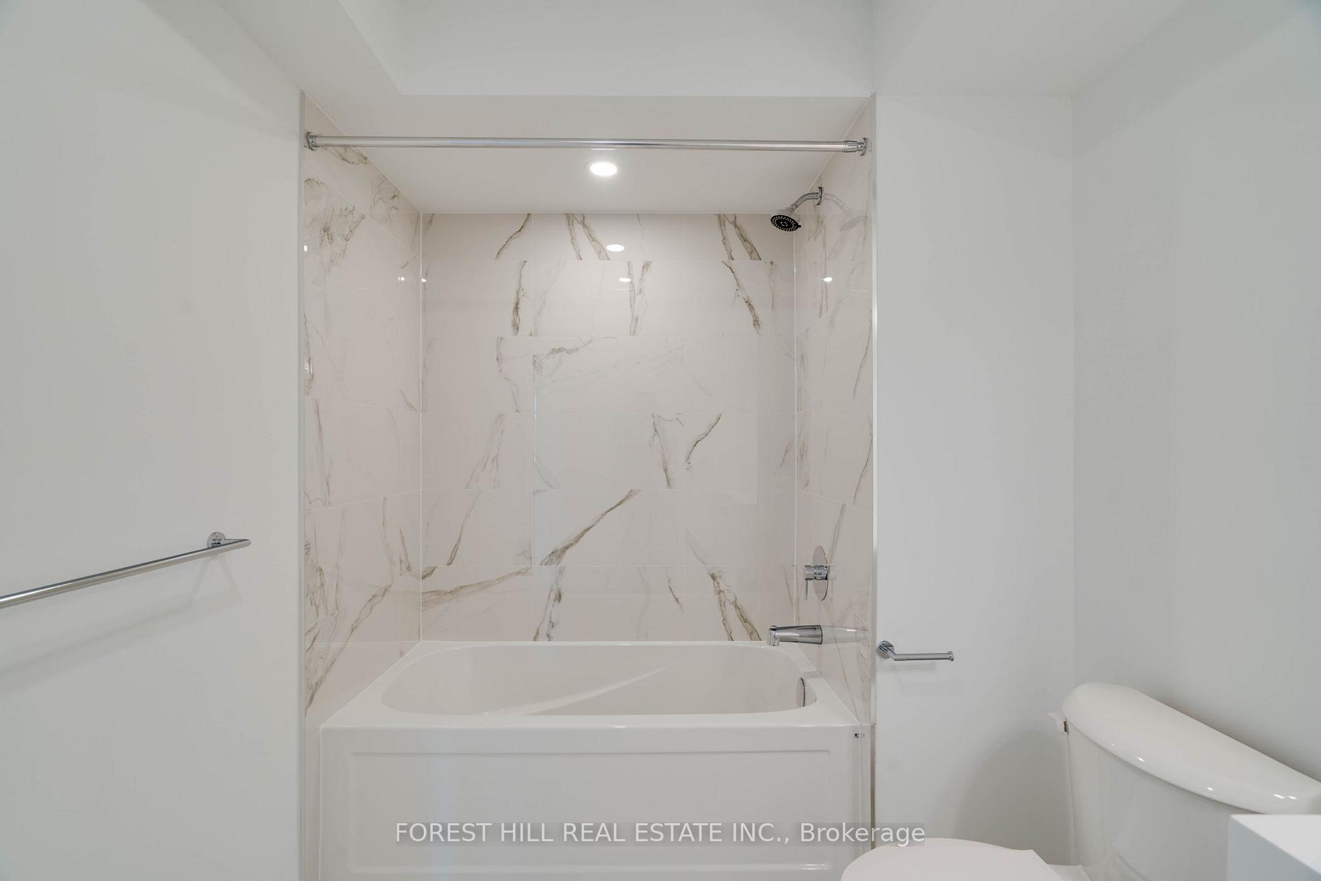 Photo 29 of 116 Green Gardens Boulevard, Toronto, Englemount-Lawrence — HOMEH