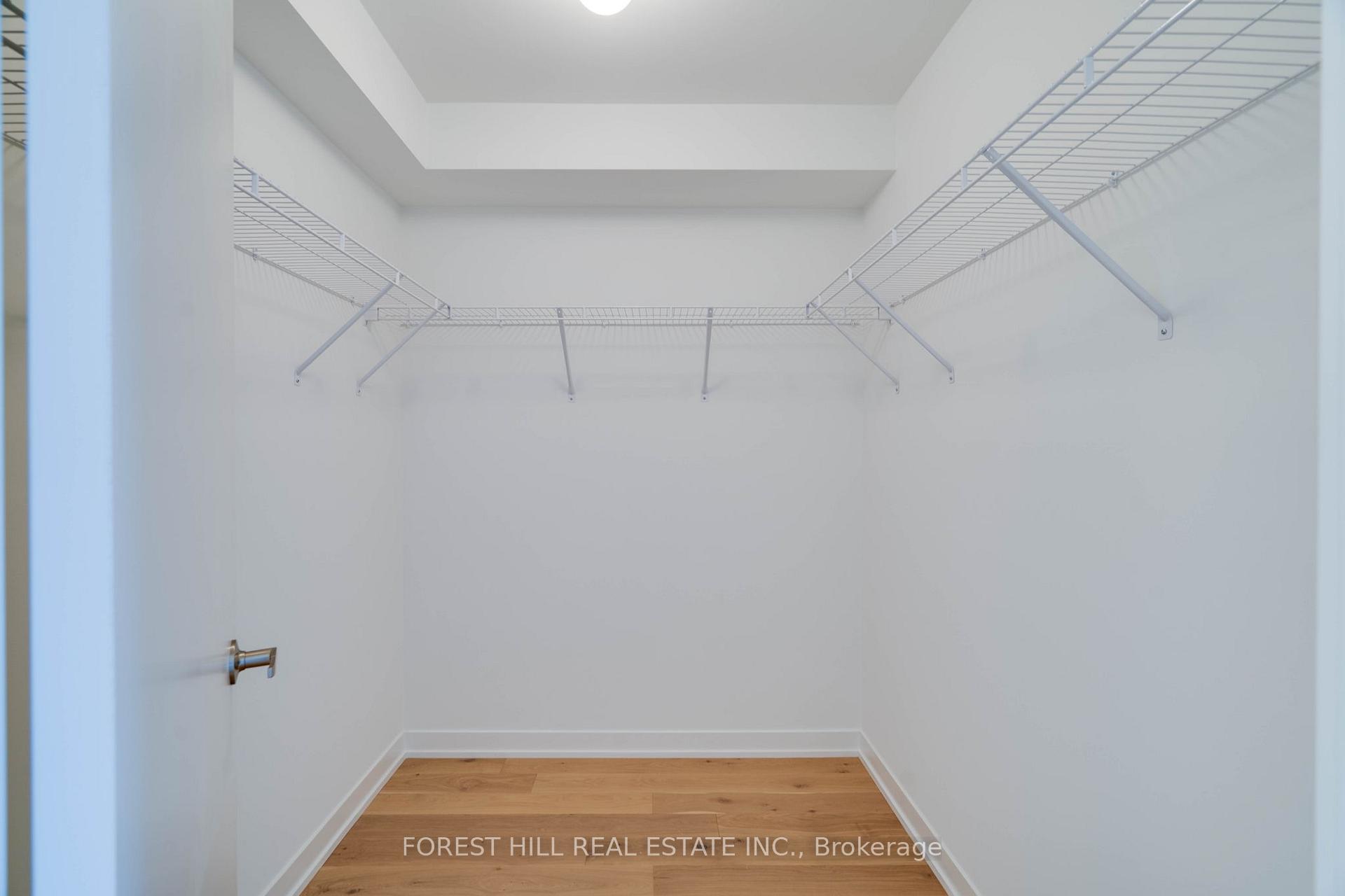 Photo 30 of 116 Green Gardens Boulevard, Toronto, Englemount-Lawrence — HOMEH