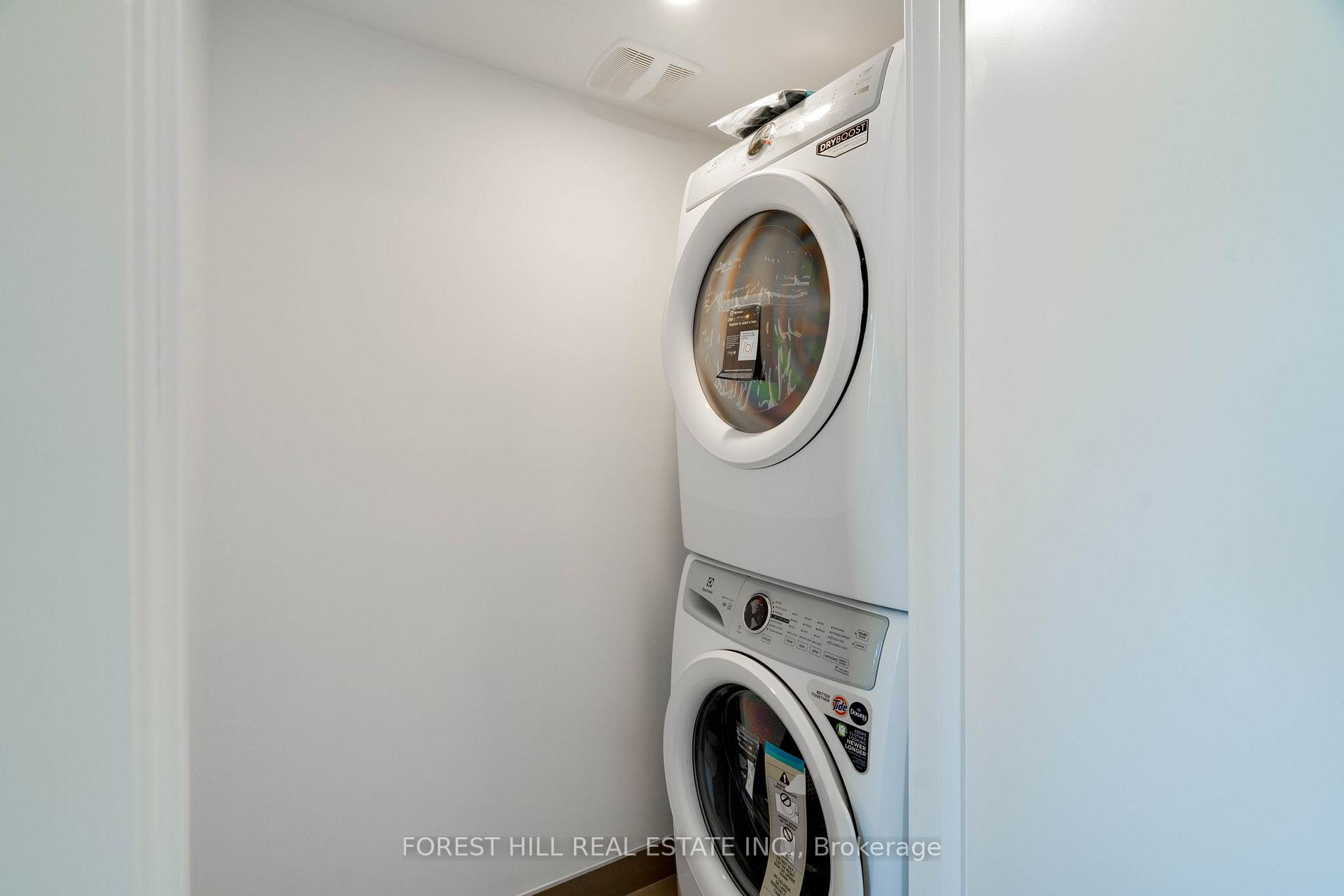 Photo 31 of 116 Green Gardens Boulevard, Toronto, Englemount-Lawrence — HOMEH