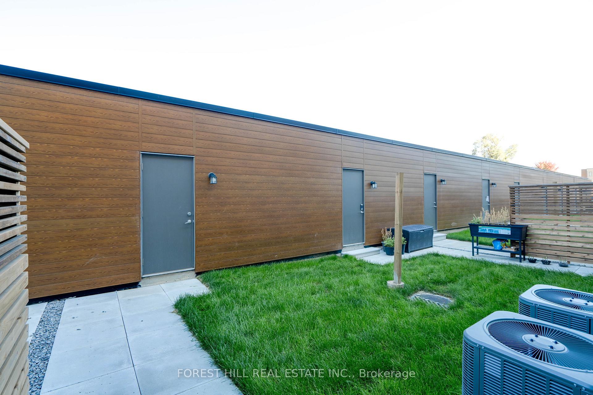 Photo 35 of 116 Green Gardens Boulevard, Toronto, Englemount-Lawrence — HOMEH