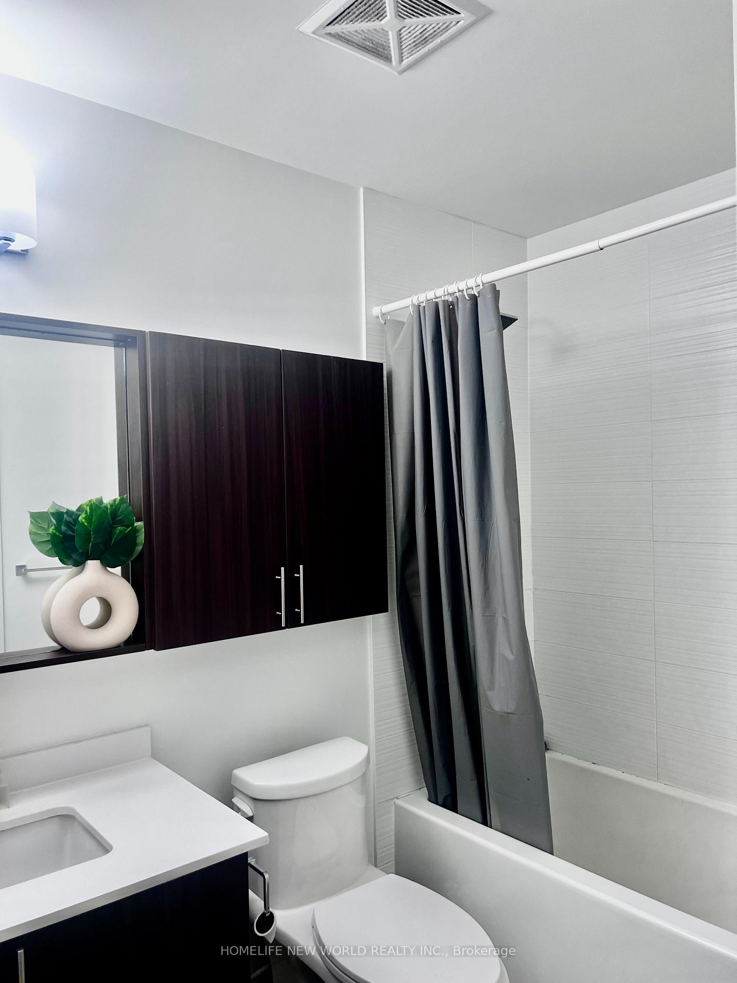 Photo 6 of 591 Sheppard Avenue, North York, Bayview Village — HOMEH