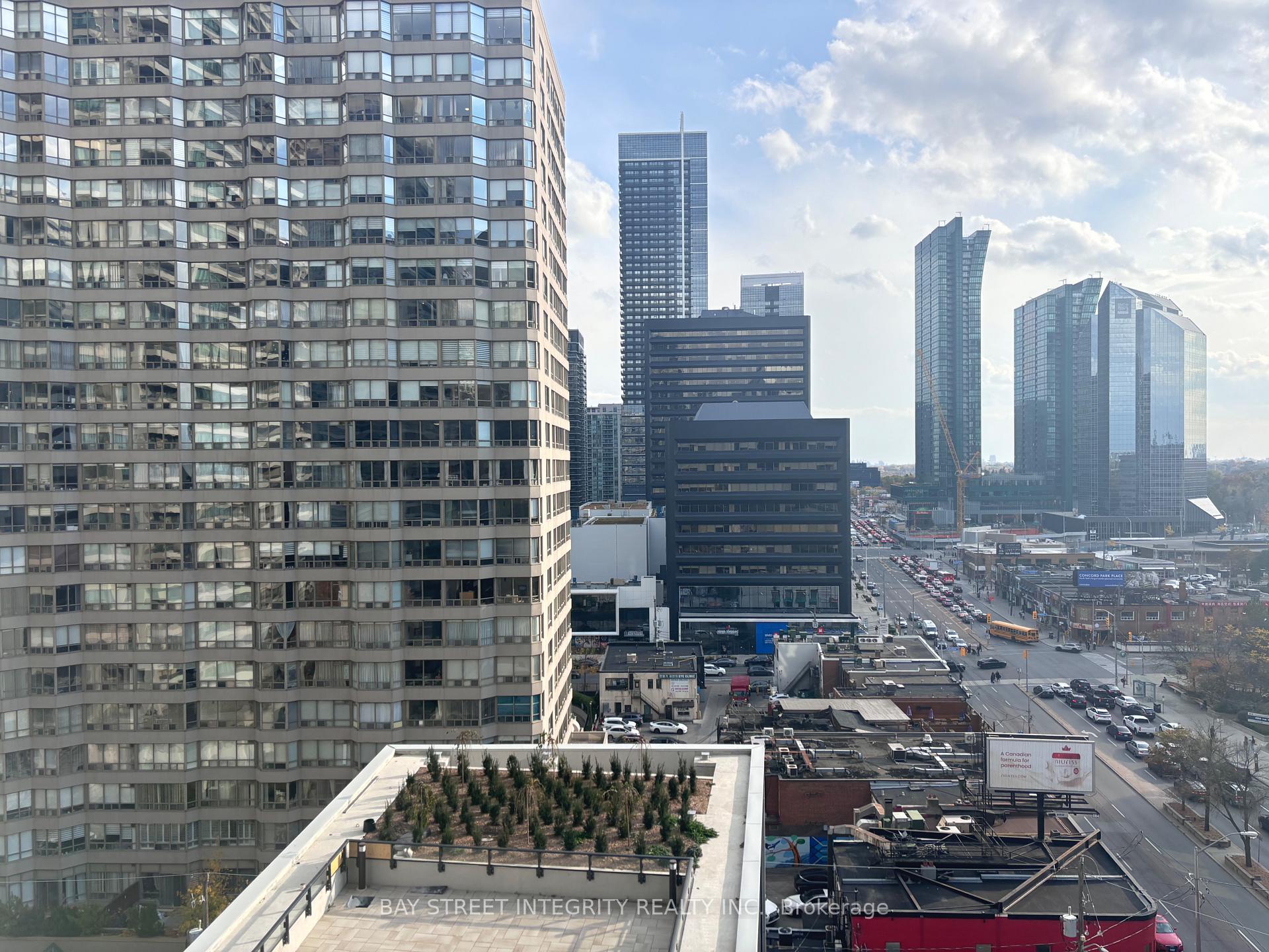 Photo 10 of Unit 907, 4955 Yonge Street, North York, Willowdale East — HOMEH