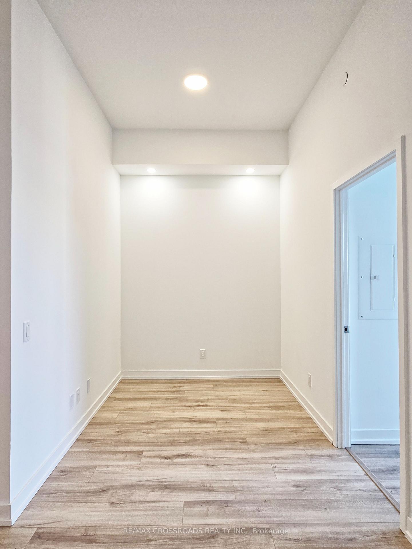 Photo 7 of Unit 201, 181 Sheppard Avenue E, North York, Willowdale East — HOMEH