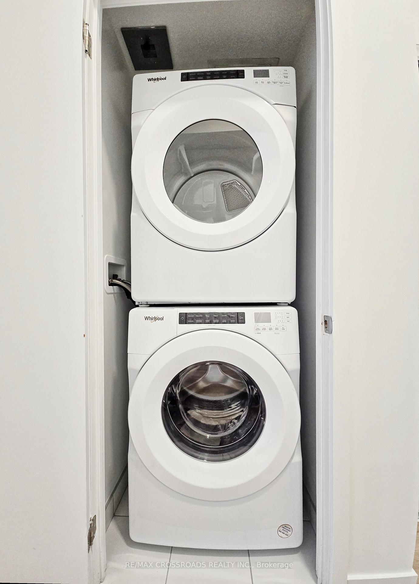 Photo 11 of Unit 201, 181 Sheppard Avenue E, North York, Willowdale East — HOMEH