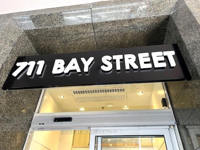 Photo 5 of Unit 1616, 711 Bay Street, Toronto, Bay Street Corridor — HOMEH
