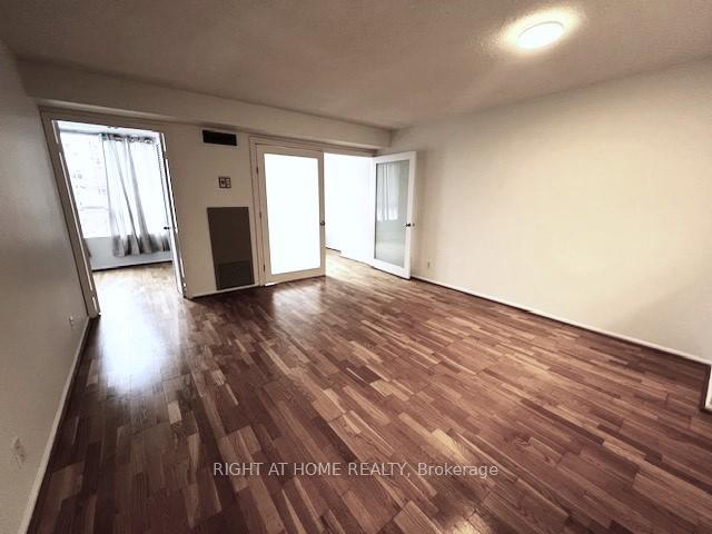 Photo 8 of Unit 1616, 711 Bay Street, Toronto, Bay Street Corridor — HOMEH