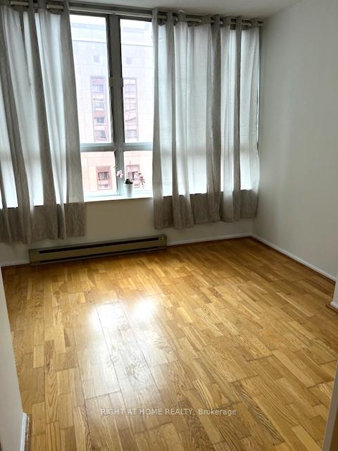 Photo 17 of Unit 1616, 711 Bay Street, Toronto, Bay Street Corridor — HOMEH